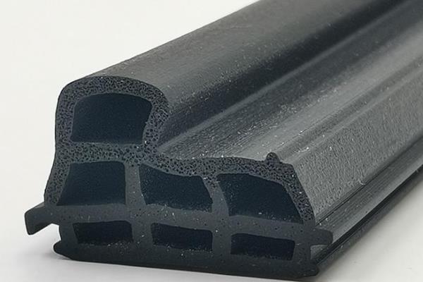 门窗密封条安装时需要注意什么？